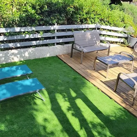 Rez-de-jardin, Vue Mer, Apartment *