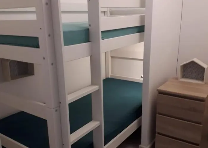 Apartment Rez-de-jardin, Vue Mer, *