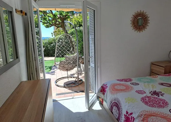 Apartment Rez-de-jardin, Vue Mer,