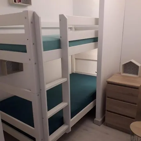 Apartment Rez-de-jardin, Vue Mer, *